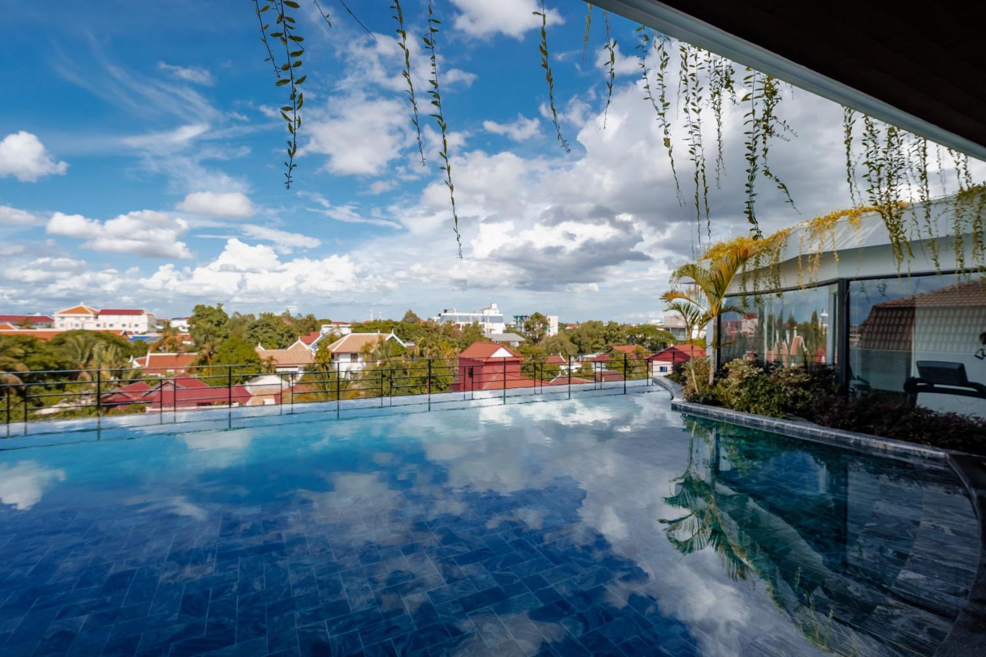 Sarai And Wander Hotel Siem Reap Exteriör bild
